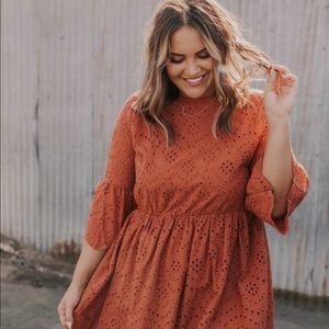 NWT ROOLEE KELSEY LACE DRESS